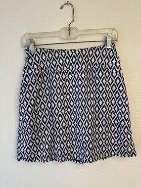 Women’s Black and White Diamond Print Skirt